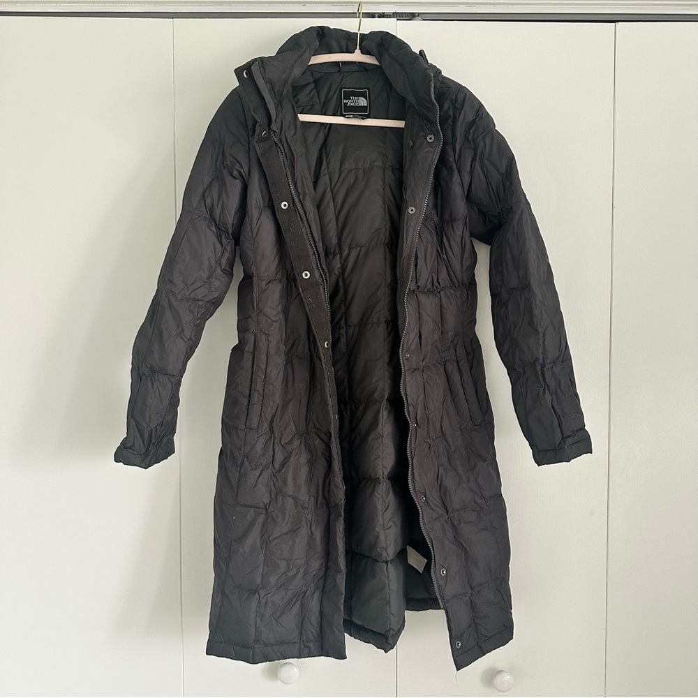 The North Face Women's Black Puffer Coat